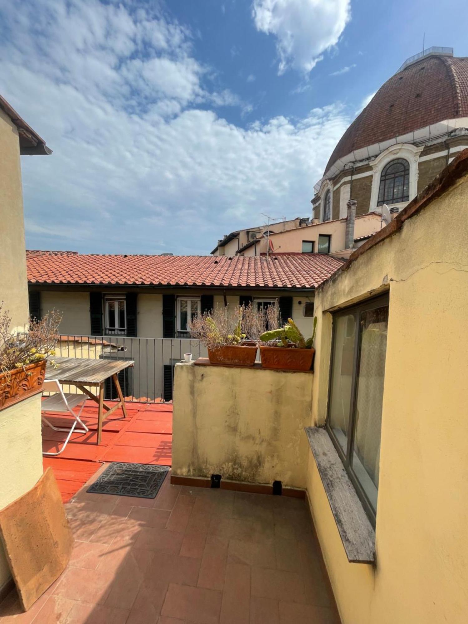 Cozy Studio Medici Florencia